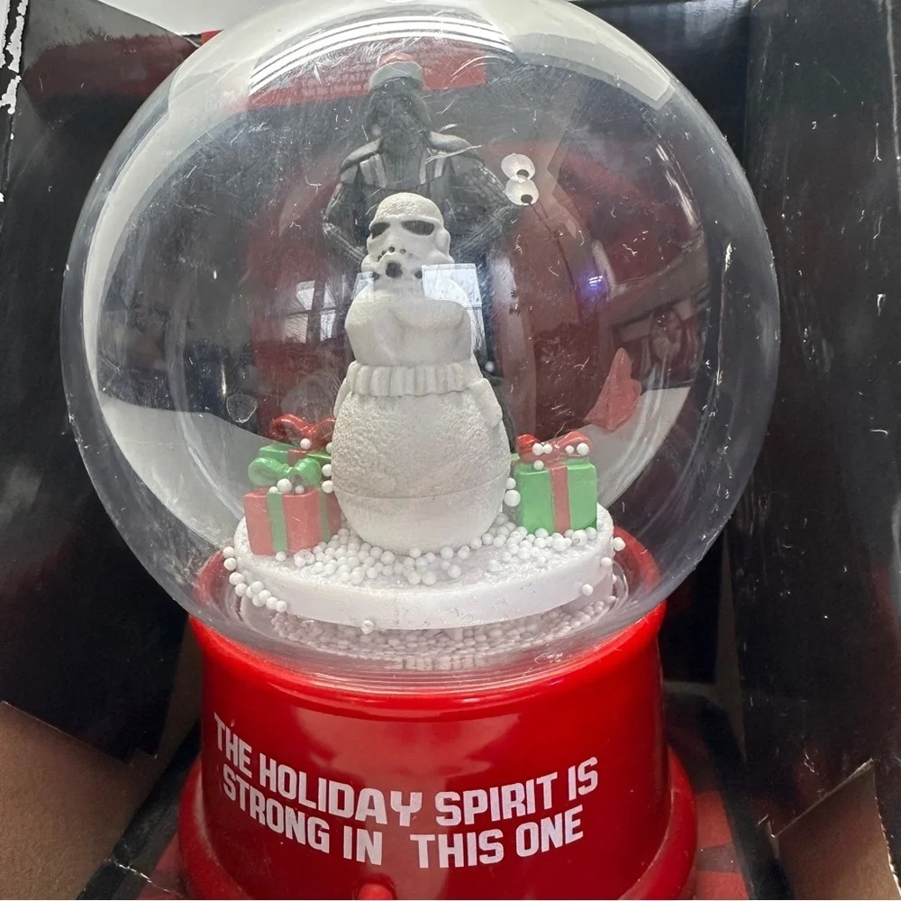 Star Wars Darth Vader The Holiday Spirit is Strong in this One Snow Globe Loose